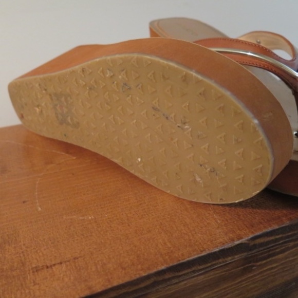 Platform Sandals - Picture 3 of 3